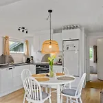 Semesterbostad 2 Bedroom Gorgeous In *