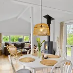 2 Bedroom Gorgeous In
