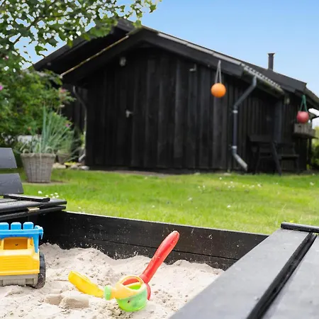 2 Bedroom Gorgeous In * Hjorring
