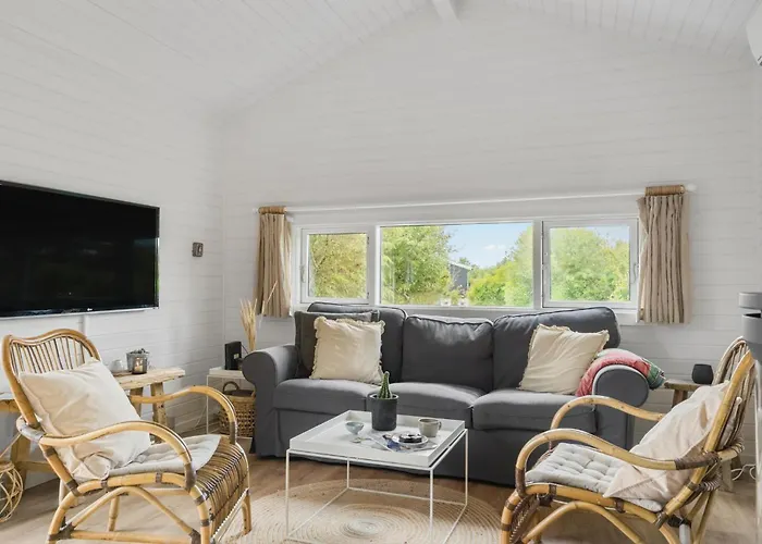 2 Bedroom Gorgeous In Hébergement de vacances Hjørring